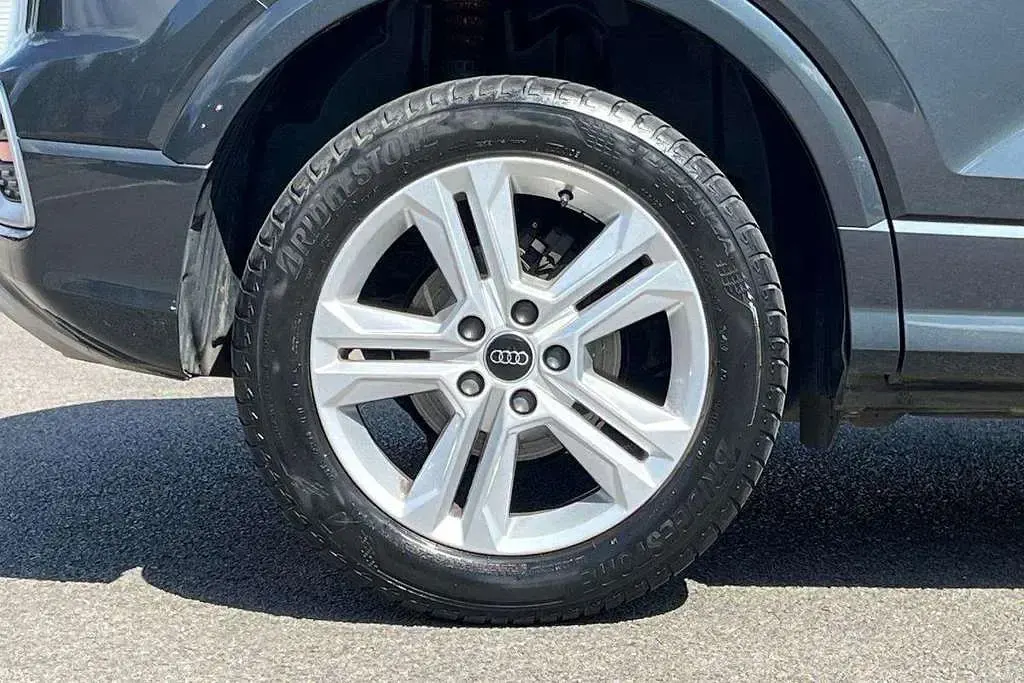 Used Audi Q2 Sport 147 HP (108 kW) 2023 Grey SUV