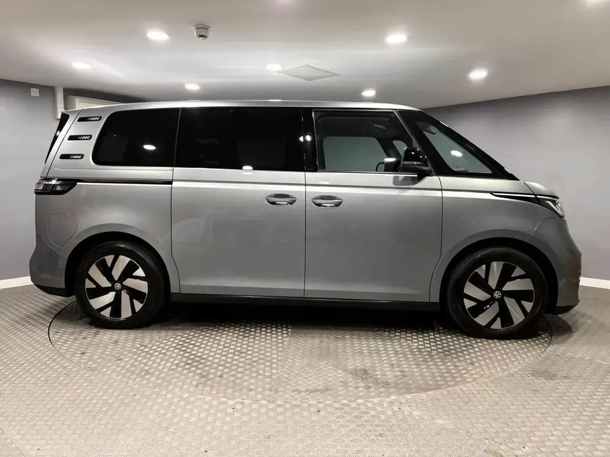 Used VW ID. Buzz Pro 210 kW (286 HP) 2024 Silver MPV