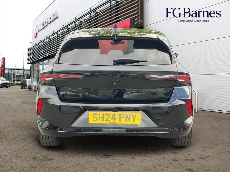 Used Vauxhall Astra S 128 HP (94 kW) 2024 Black Hatchback