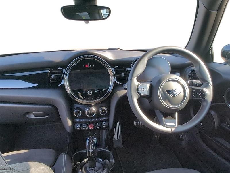 Used Mini Cooper Hatch 134 HP (98 kW) 2023 Grey Hatchback