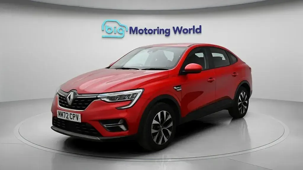 Begagnad Renault Arkana Evolution 145 HK (106 kW) 2023 Röd SUV