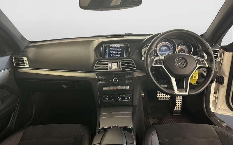 Used Mercedes E200 AMG line 184 HP (135 kW) 2015 White Coupe