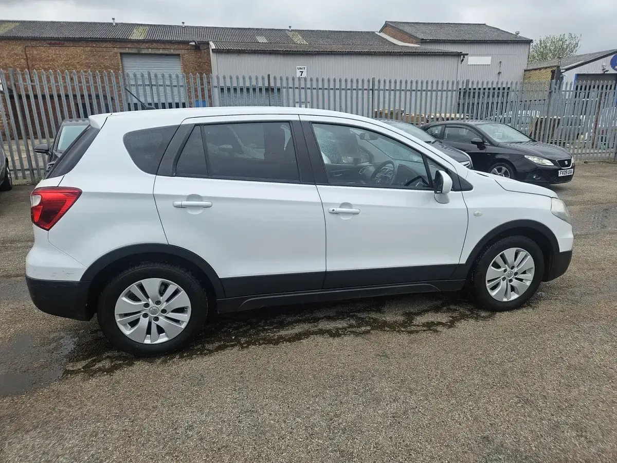 Used Suzuki SX4 S-Cross SZ3 120 HP (88 kW) 2015 White SUV