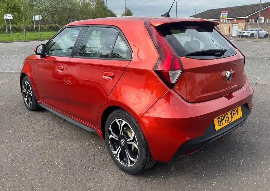 Used MG MG3 Exclusive 106 HP (77 kW) 2019 Orange Hatchback
