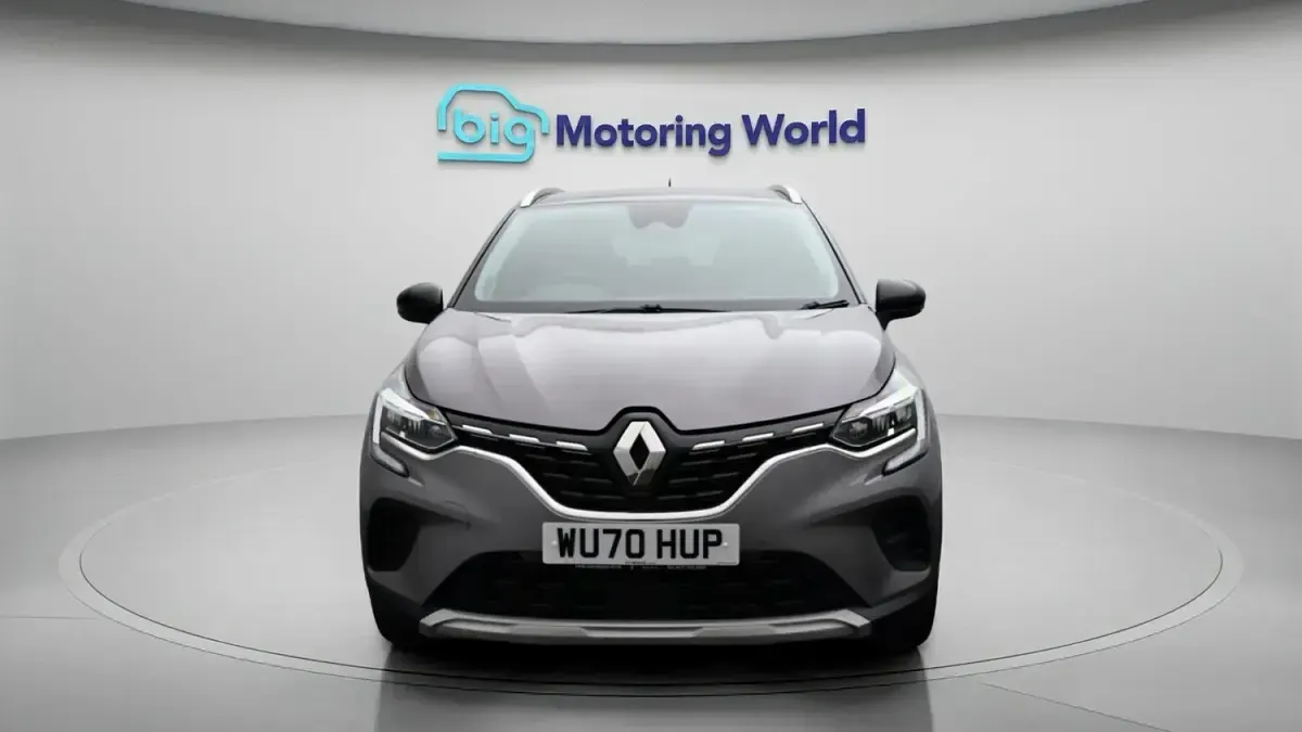 Used Renault Captur Iconic 100 HP (73 kW) 2020 Grey/black SUV