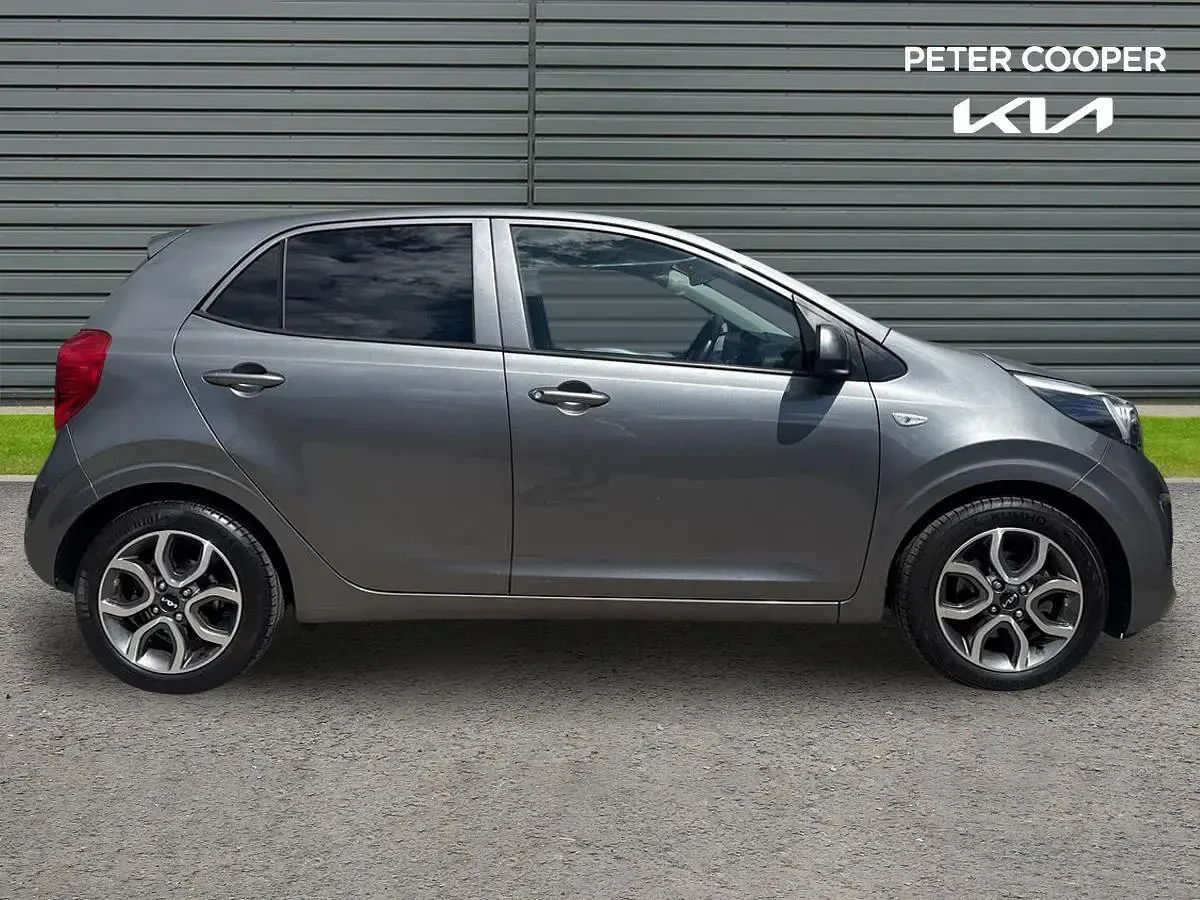 Used Kia Picanto 65 HP (47 kW) 2022 Grey Hatchback