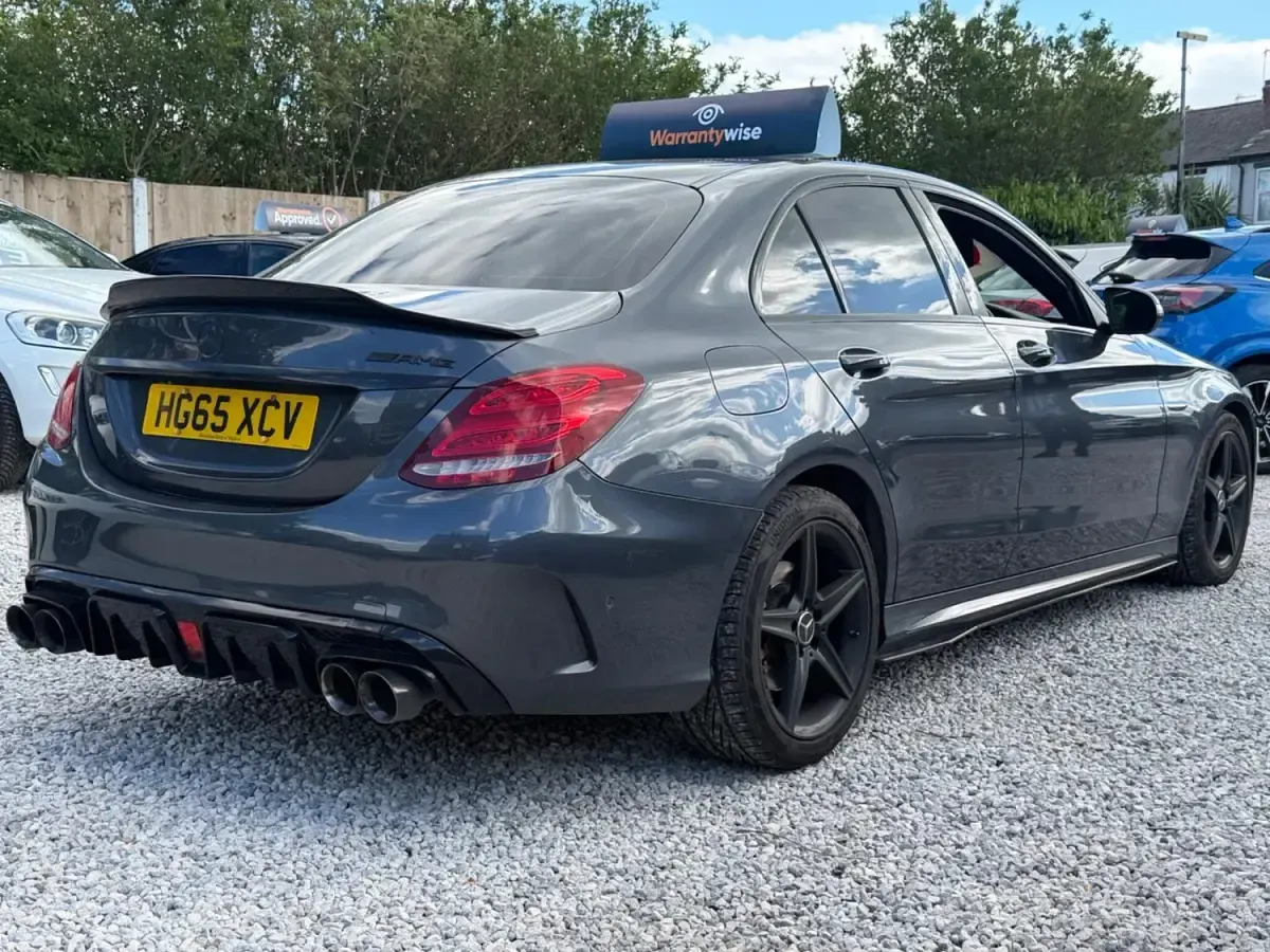 Begagnad Mercedes C250 AMG line 2015 Grå Sedan