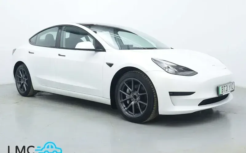 Used Tesla Model 3 Standard Range 180 kW (245 HP) 2021 Sedan