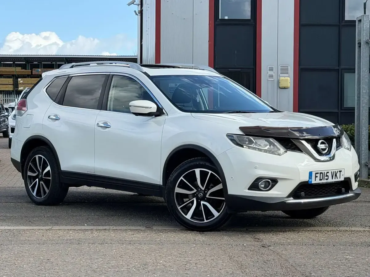 Used Nissan X-Trail S 130 HP (95 kW) 2015 White SUV