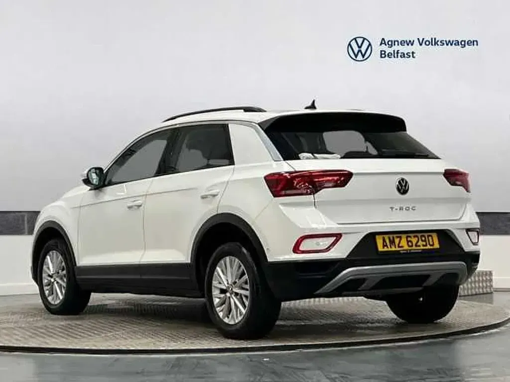 Used VW T-Roc Life 110 HP (80 kW) 2023 White SUV
