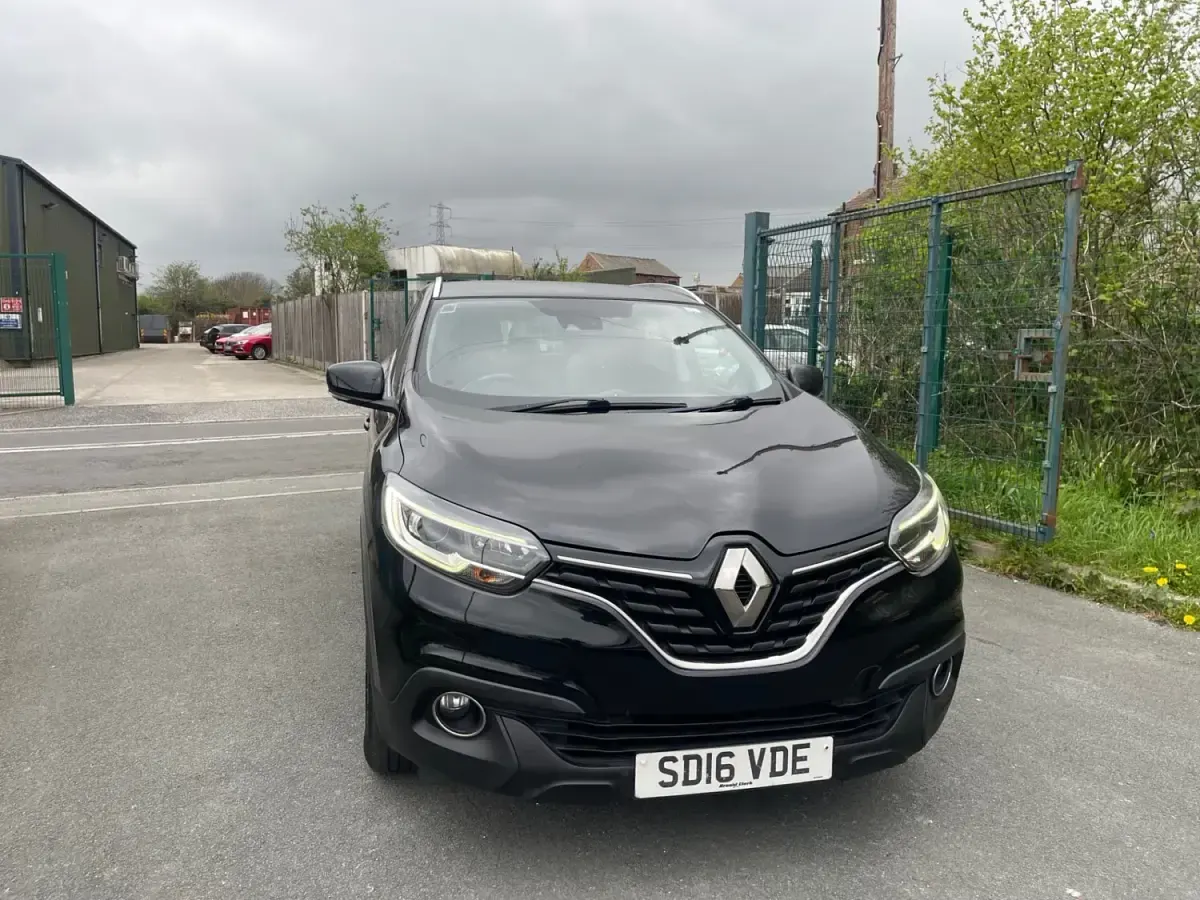 Second-hand Renault Kadjar Dynamique 130 CP (95 kW) 2016 Negru SUV