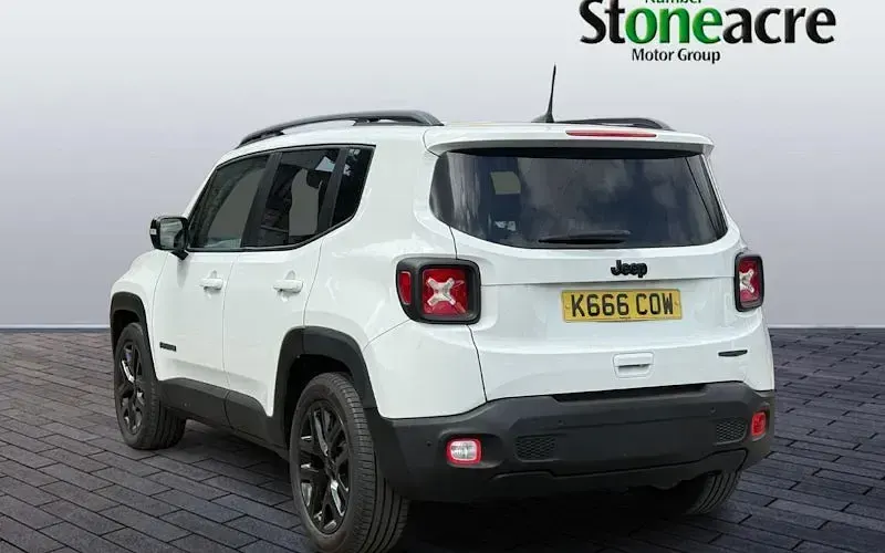 Used Jeep Renegade Night Eagle 120 HP (88 kW) 2022 White SUV