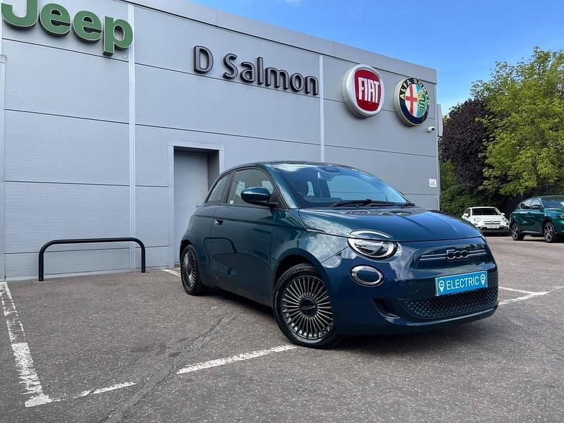 Green Used 2022 Fiat 500e Icon Hatchback | £10,995 (Fair price) - Image 1/3