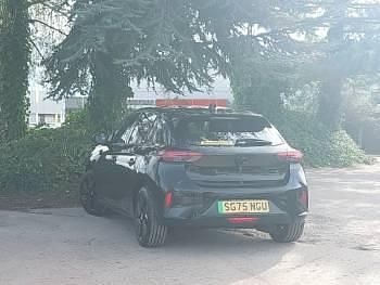 Image 2/4