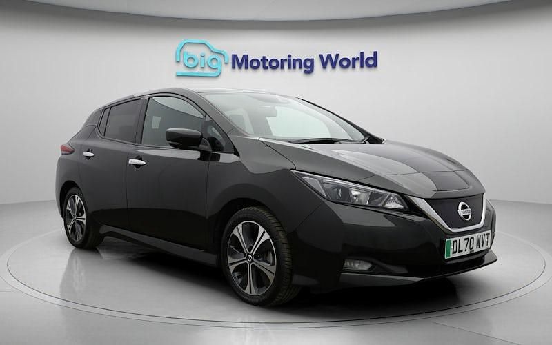 Gebraucht Nissan Leaf N-Connecta 110 kW (150 PS) 2020 Schwarz Kleinwagen