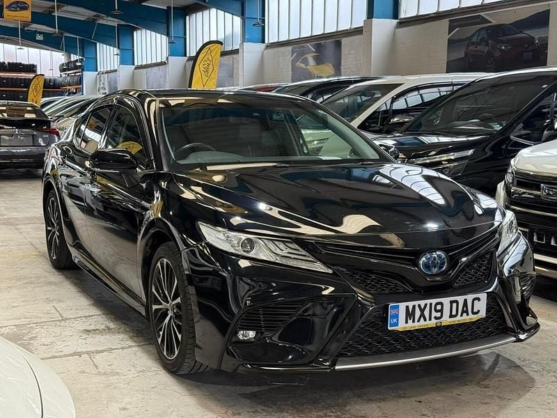 Black Used 2025 Toyota Camry Hybrid Estate | £14,490 - Image 1/4