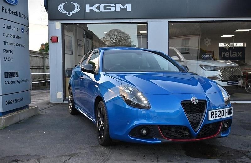 Used Alfa Romeo Giulietta Edizione Speciale 120 HP (88 kW) 2020 Blue Hatchback