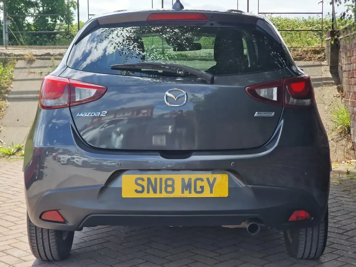Used Mazda 2 Inclusive 90 HP (66 kW) 2018 Grey Hatchback