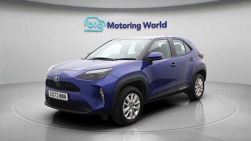 Used Toyota Yaris Cross 116 HP (85 kW) 2023 Blue SUV