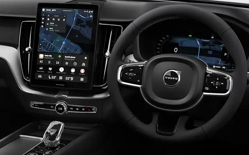 New Volvo XC60 Plus 250 HP (183 kW) 2026 Ice white SUV