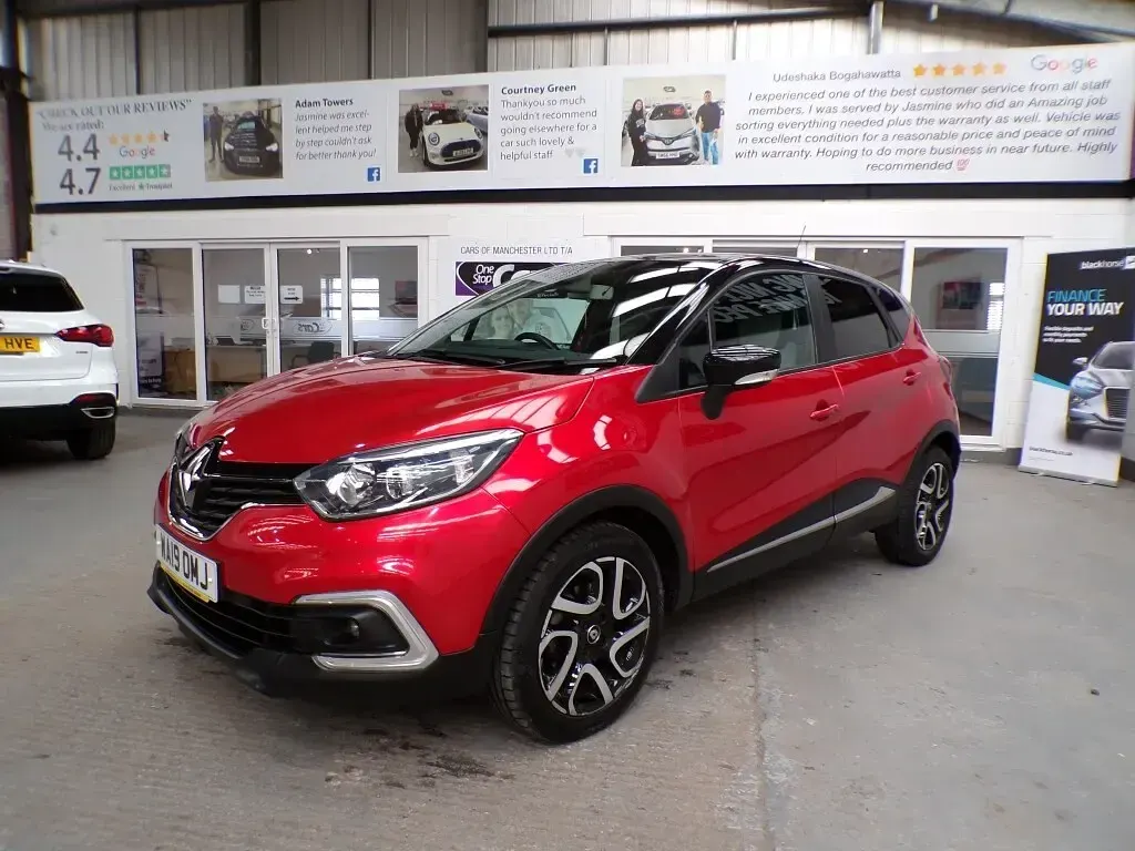 Used Renault Captur Iconic 90 HP (66 kW) 2019 Red/black SUV