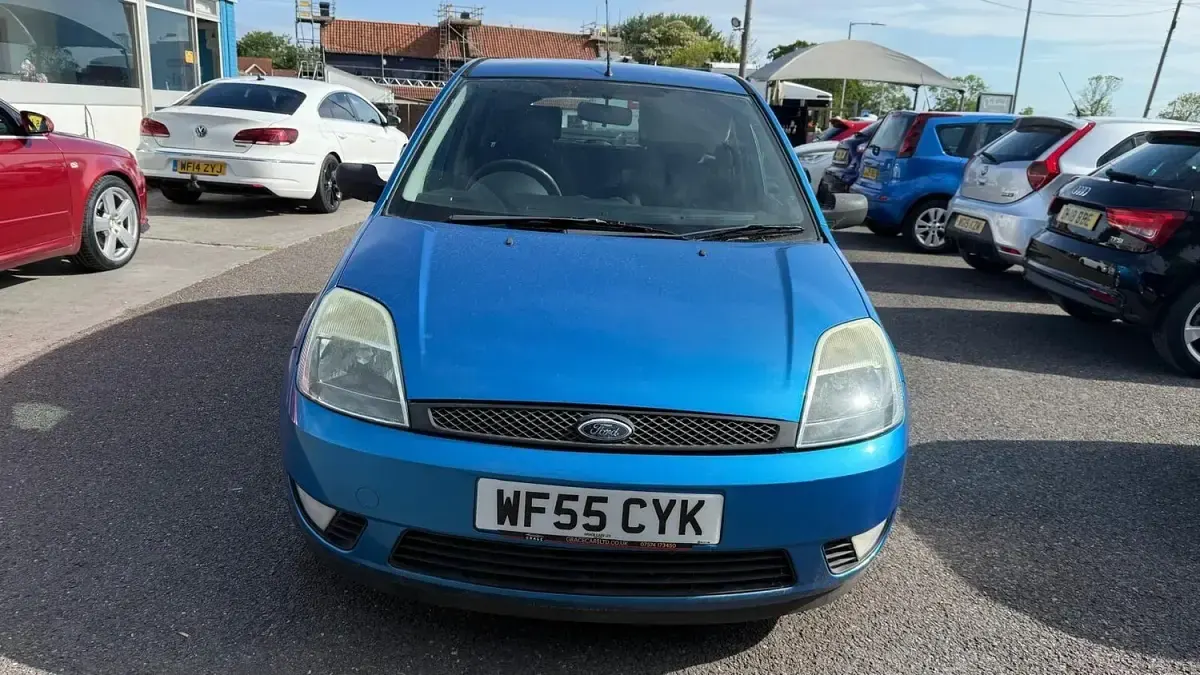 Used Ford Fiesta Zetec 79 HP (58 kW) 2005 Blue Hatchback