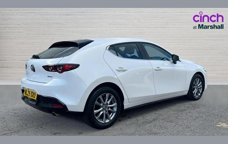 Begagnad Mazda 3 Center-Line 138 HK (101 kW) 2025 Vit Halvkombi