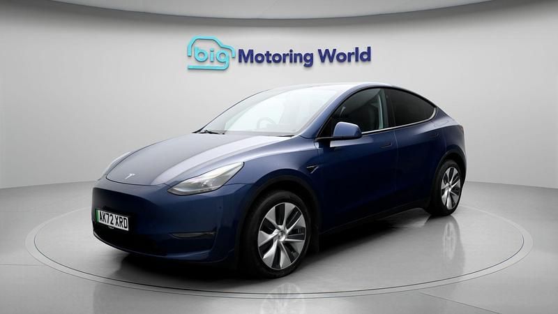 Begagnad Tesla Model Y Long Range AWD 378 kW (514 HK) 2022 Blå SUV