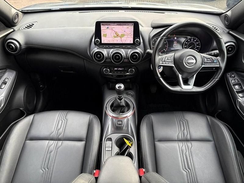 Used Nissan Juke Tekna 114 HP (83 kW) 2022 Grey SUV