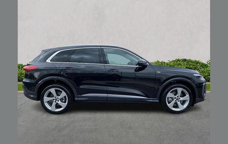 New Audi Q5 Advanced 200 HP (147 kW) 2025 Other SUV