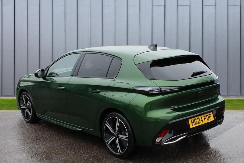 Used Peugeot 308 GT 178 HP (130 kW) 2024 Green Hatchback