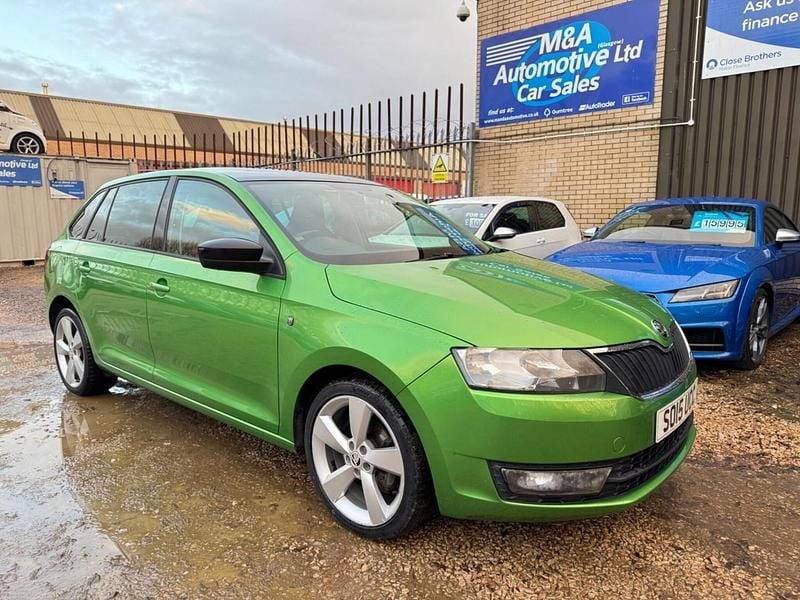 Green Used 2015 Skoda Rapid Sport Hatchback | £4,495 (Fair price) - Image 1/4