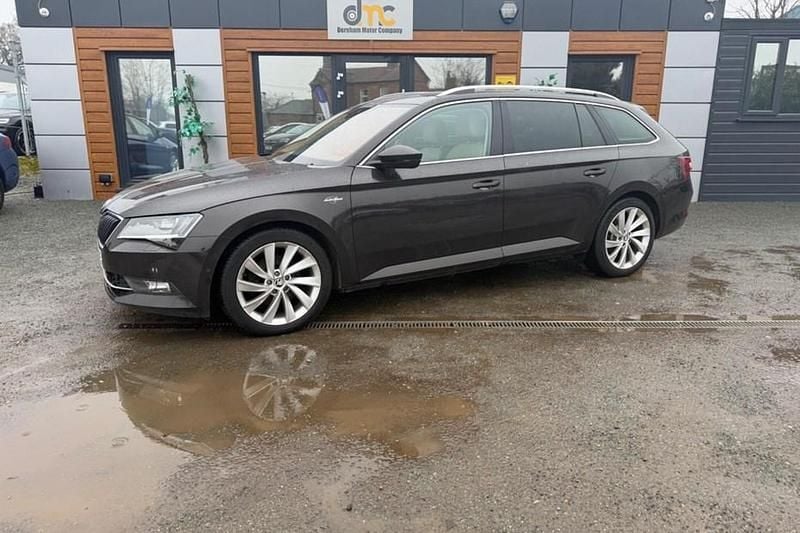 Used Skoda Superb LAURIN & KLEMENT 150 HP (110 kW) 2017 Brown Estate