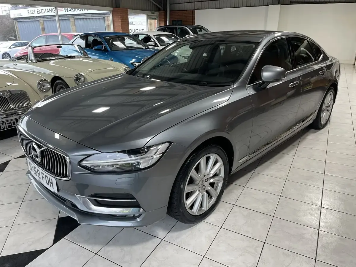 Used Volvo S90 Inscription 190 HP (139 kW) 2018 Grey Sedan