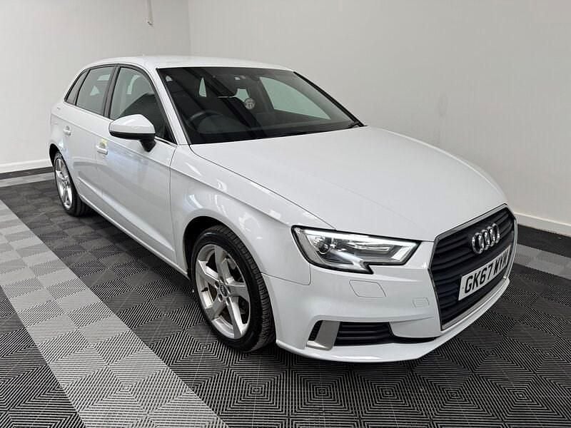 Used Audi A3 Sportback Sport 150 HP (110 kW) 2017 White Hatchback