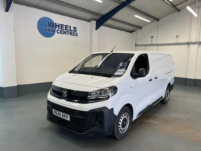 White Used 2024 Vauxhall Vivaro Van | £16,790 (Good price) - Image 1/4