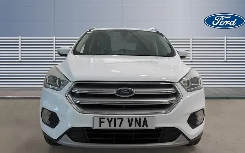 Used Ford Kuga Titanium 150 HP (110 kW) 2017 White SUV
