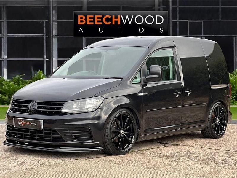 Used VW Caddy Startline 75 HP (55 kW) 2019 Black MPV