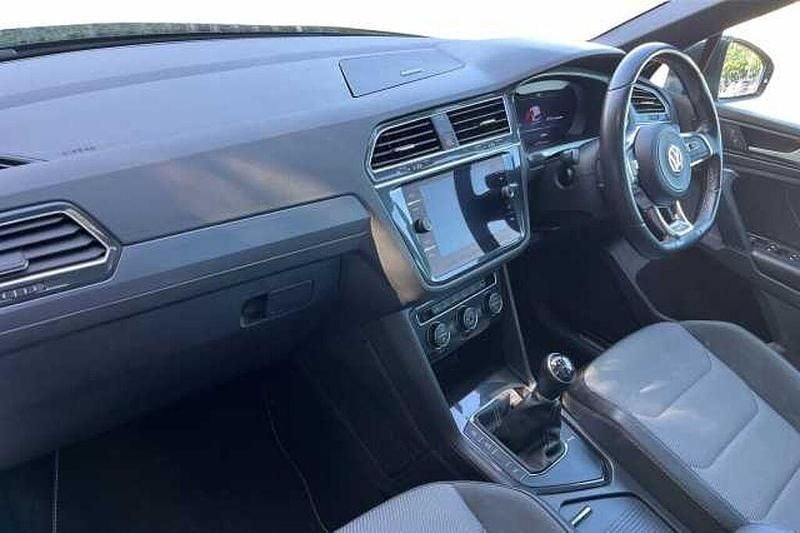 Image 2/4