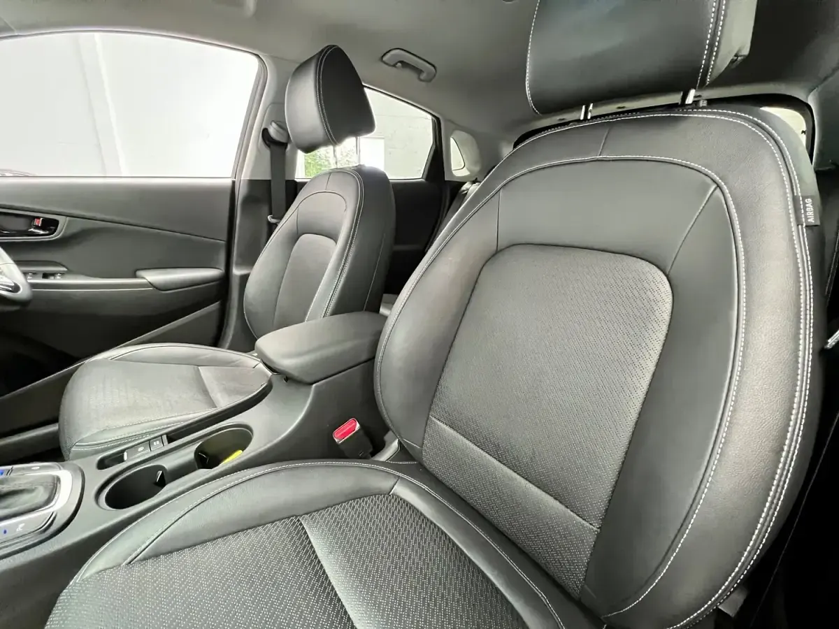 Used Hyundai Kona Premium SE 141 HP (103 kW) 2020 Black SUV