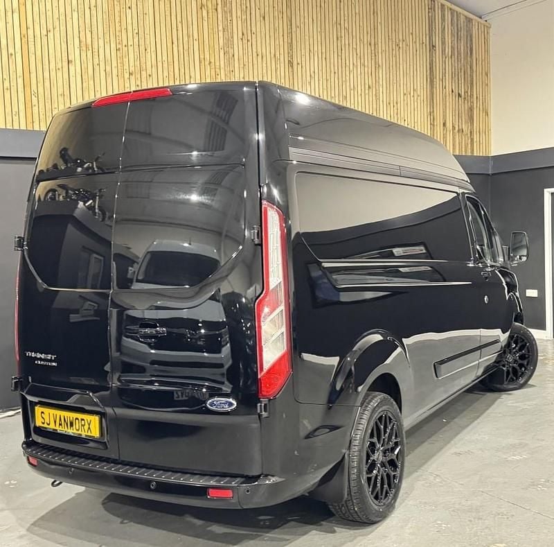 Used Ford Transit Custom Limited 130 HP (95 kW) 2021 Black Van