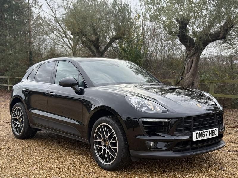 Black Used 2017 Porsche Macan S SUV | £26,995 (Good price) - Image 1/4