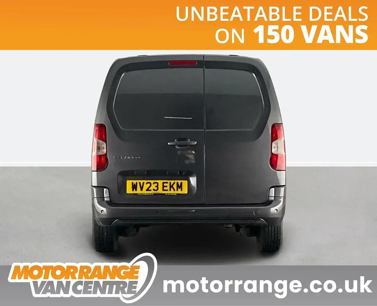 Used Citroën Berlingo 100 HP (73 kW) 2023 Grey MPV