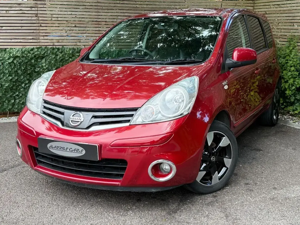 Used Nissan Note N-TEC 90 HP (66 kW) 2013 Red Hatchback