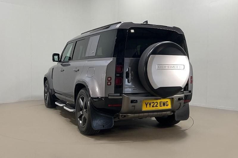 Used Land Rover Defender SE Dynamic 398 HP (292 kW) 2022 Grey SUV