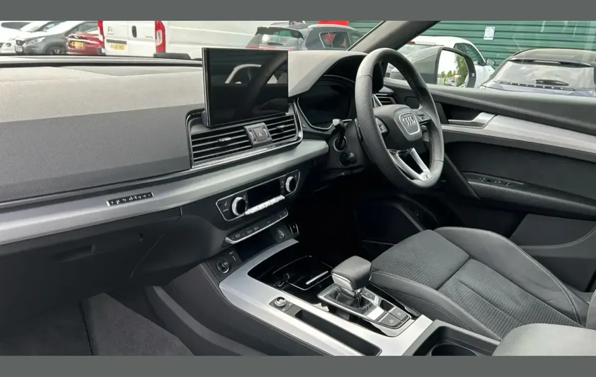 Used Audi Q5 S-Line 265 HP (194 kW) 2023 Grey SUV