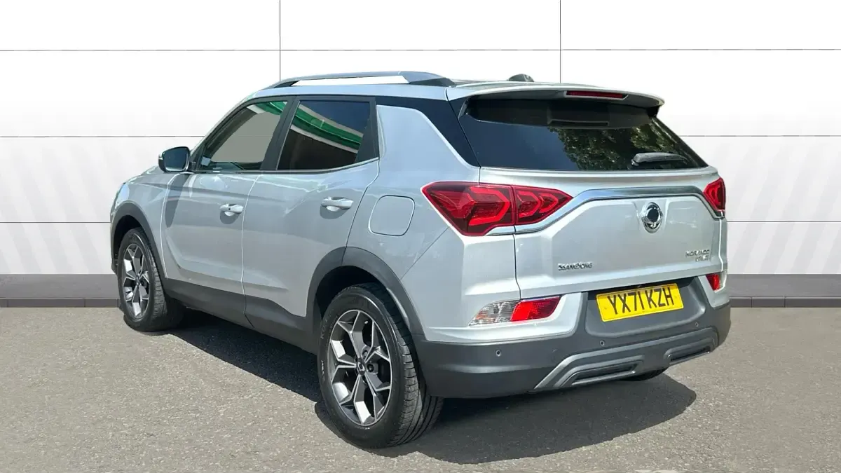 Used SsangYong Korando 163 HP (119 kW) 2021 Silver Estate