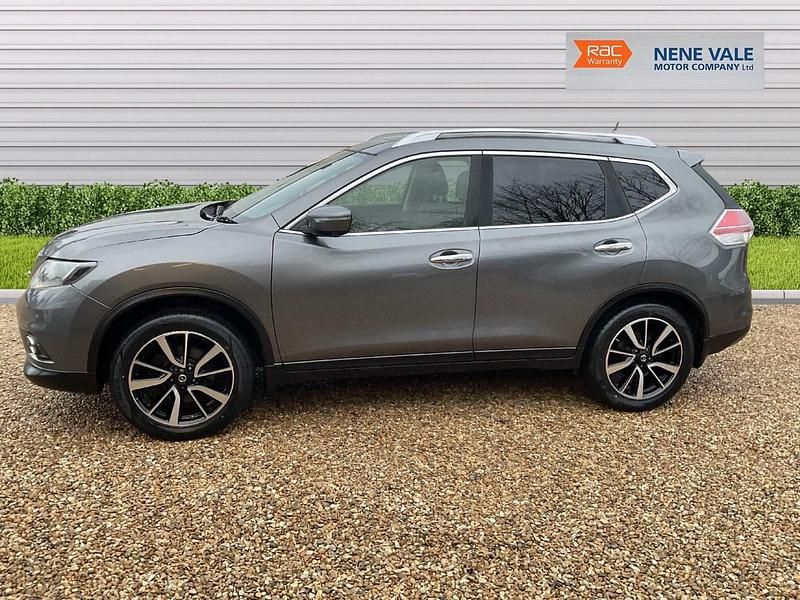 Used Nissan X-Trail Tekna 130 HP (95 kW) 2016 Grey SUV