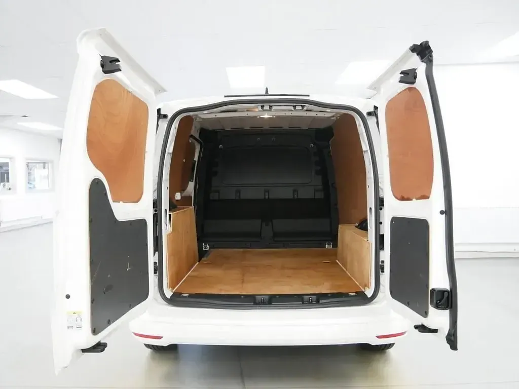 Używany VW Caddy Edition 102 KM (75 kW) 2023 Biały Minivan