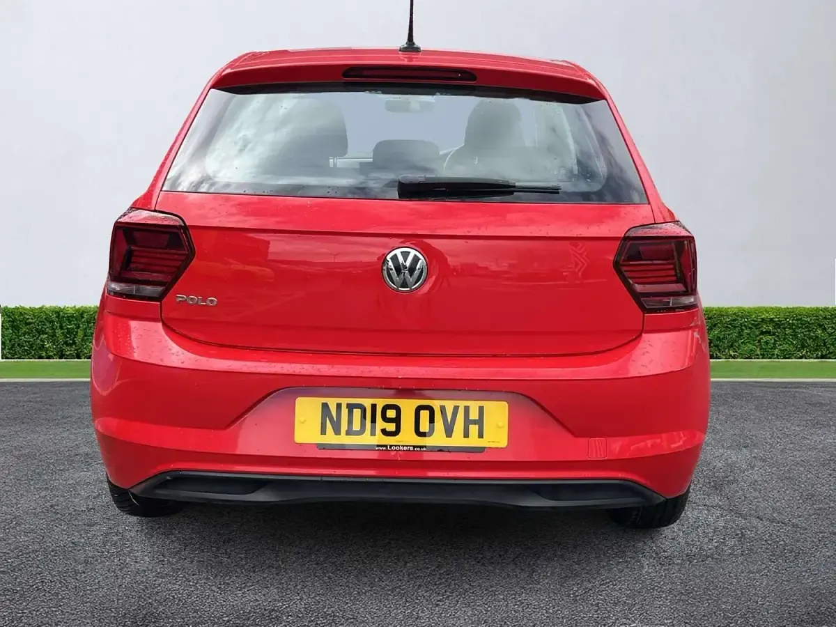 Used VW Polo Edition 95 HP (69 kW) 2019 Red Hatchback